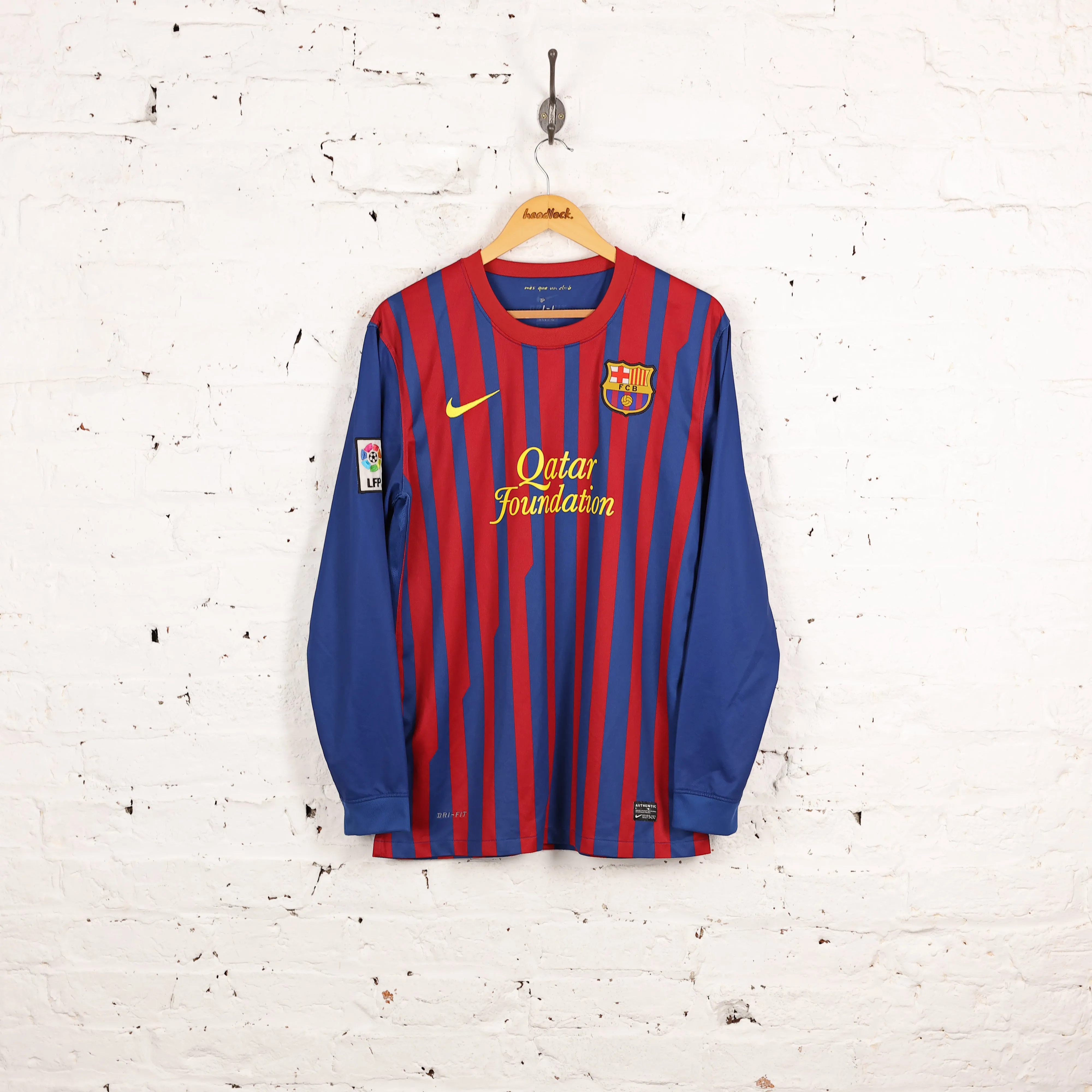 Barcelona 2011 Nike Long Sleeve Home Football Shirt - Red - L