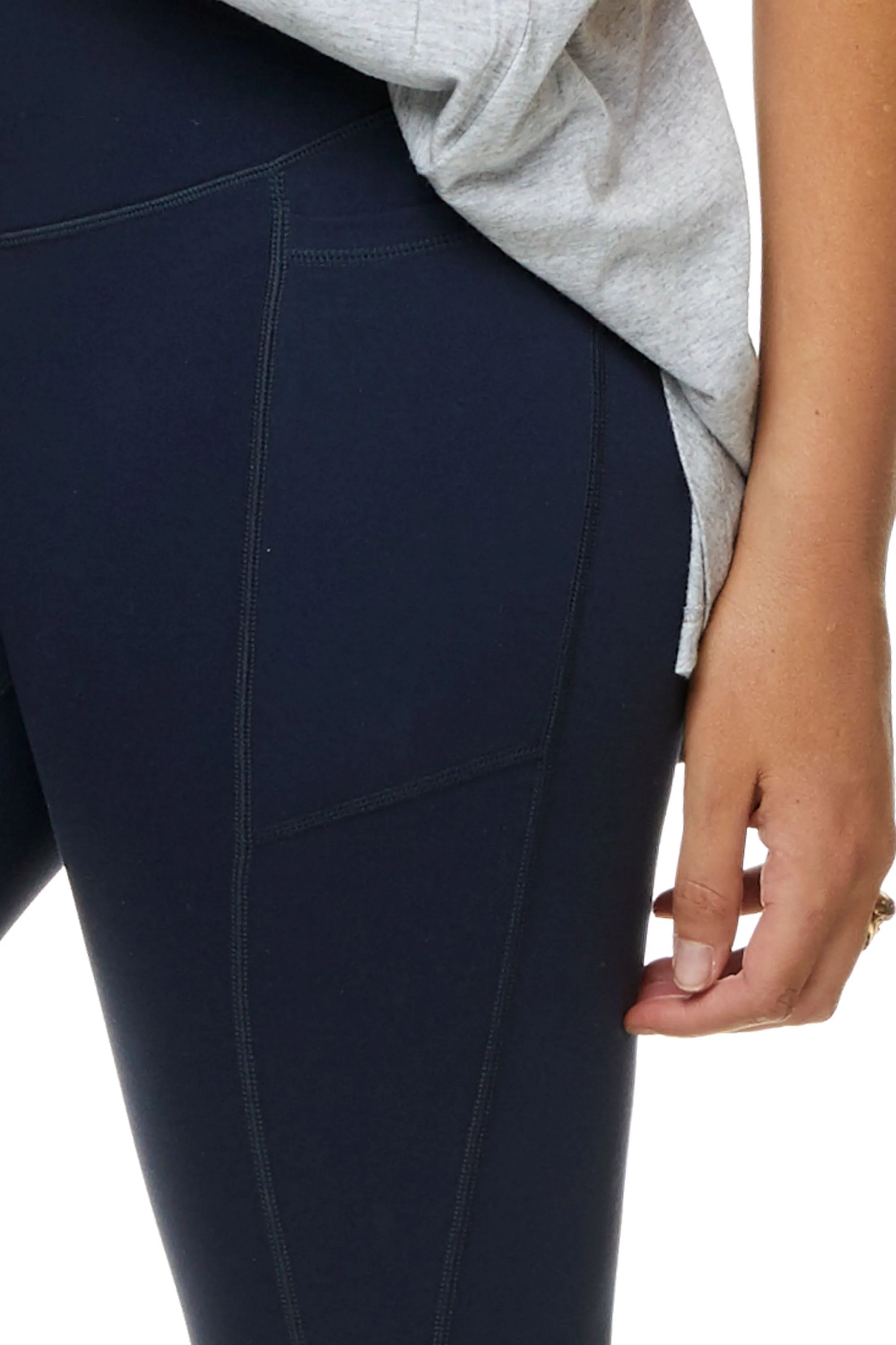 BodyHold™ Pocket Dial 7/8th Legging*