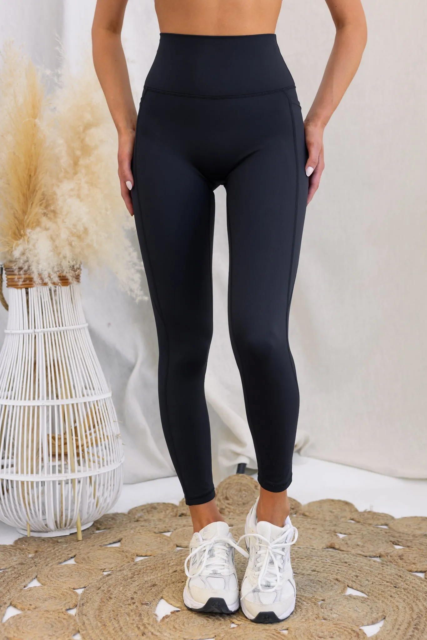 Panther High Rise Pocket Leggings - Black