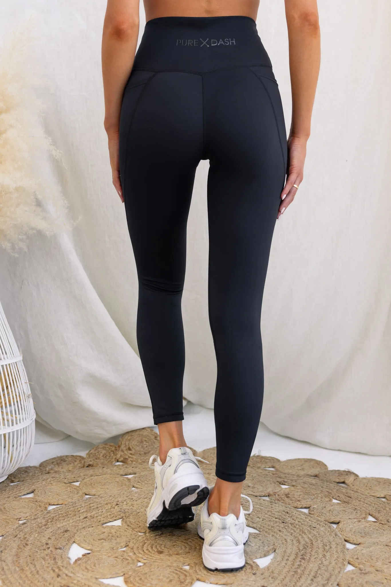 Panther High Rise Pocket Leggings - Black