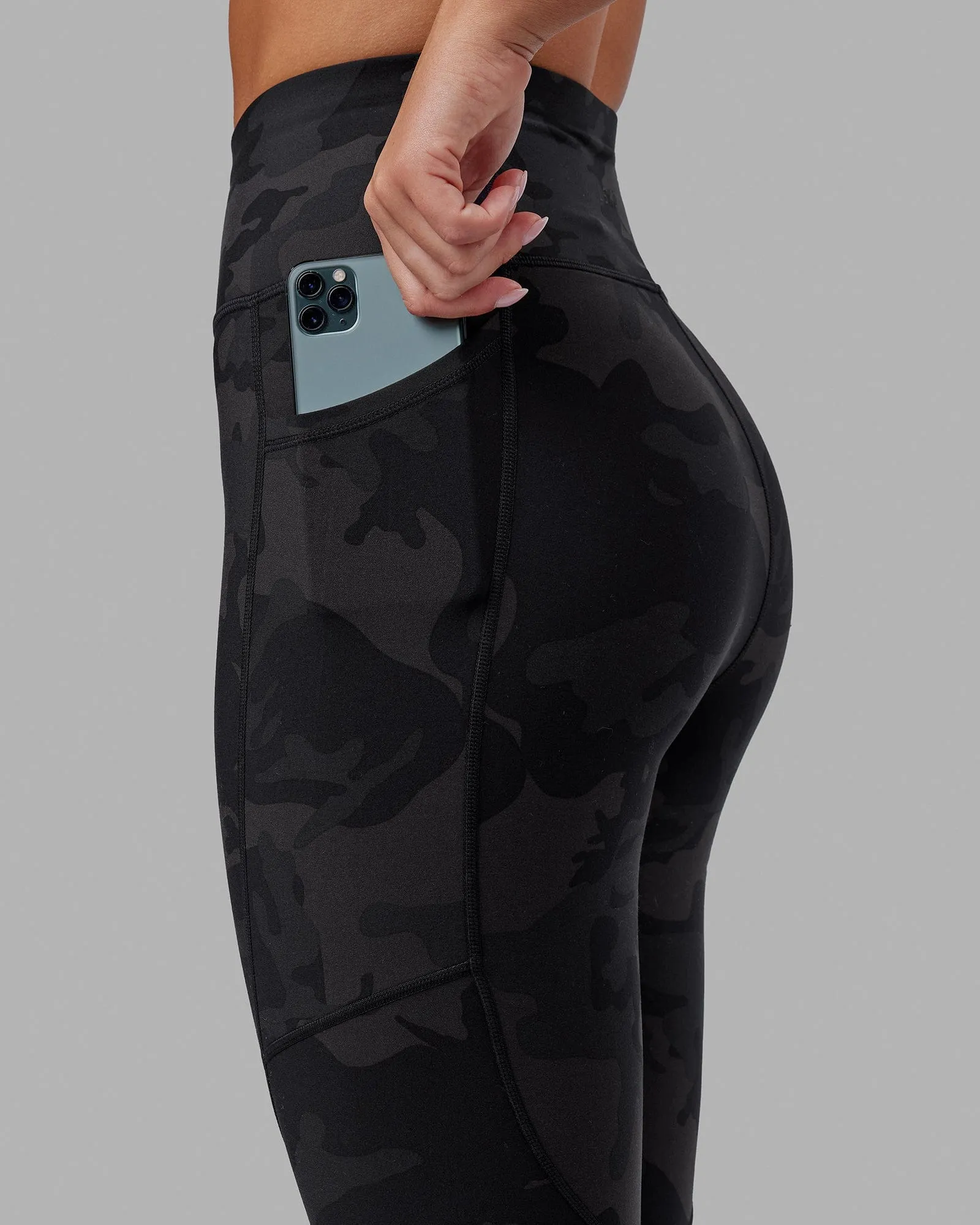 Rep 7/8 Length Tight - Black-Camo