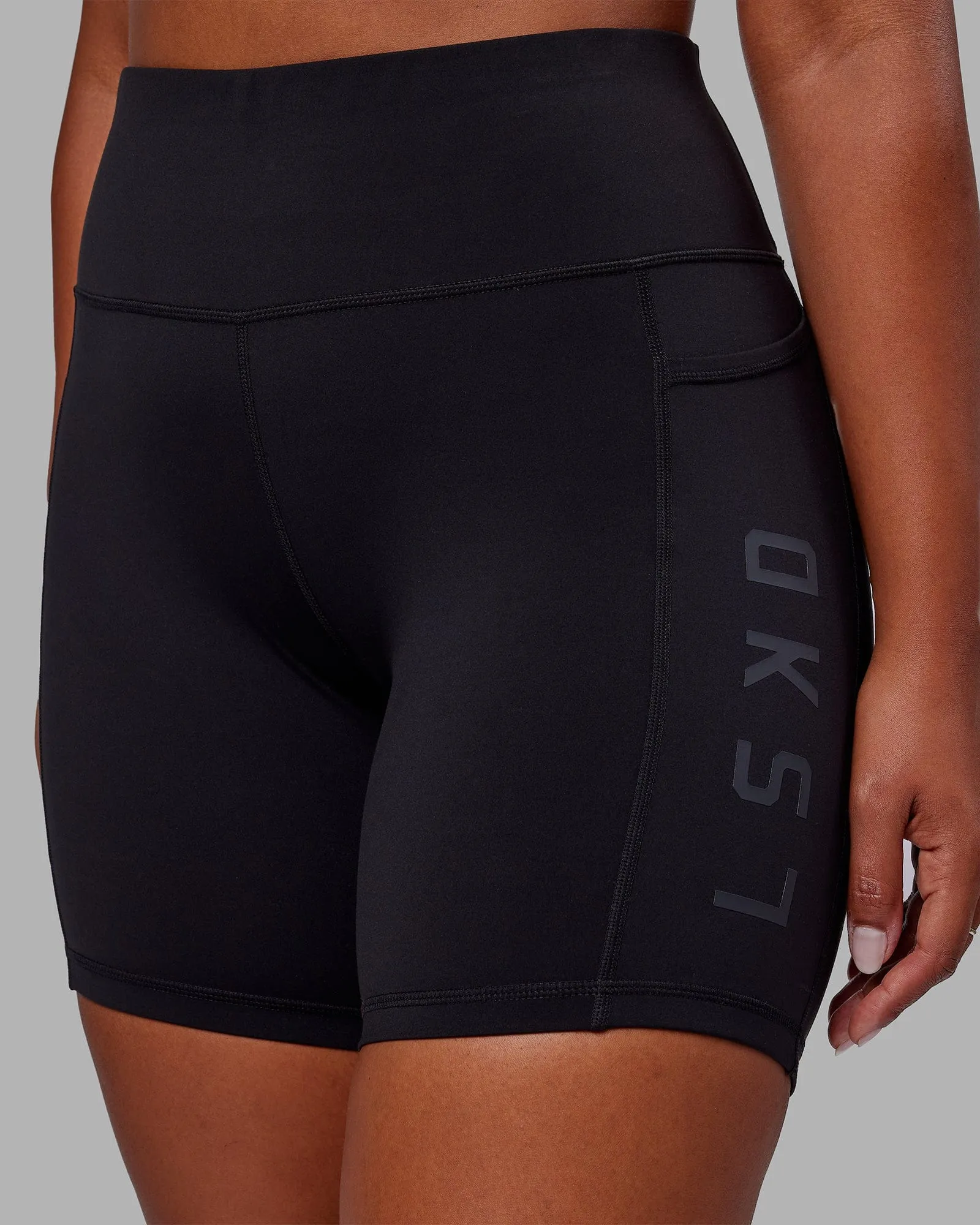 Rep Mid Short Tight - Black-Black