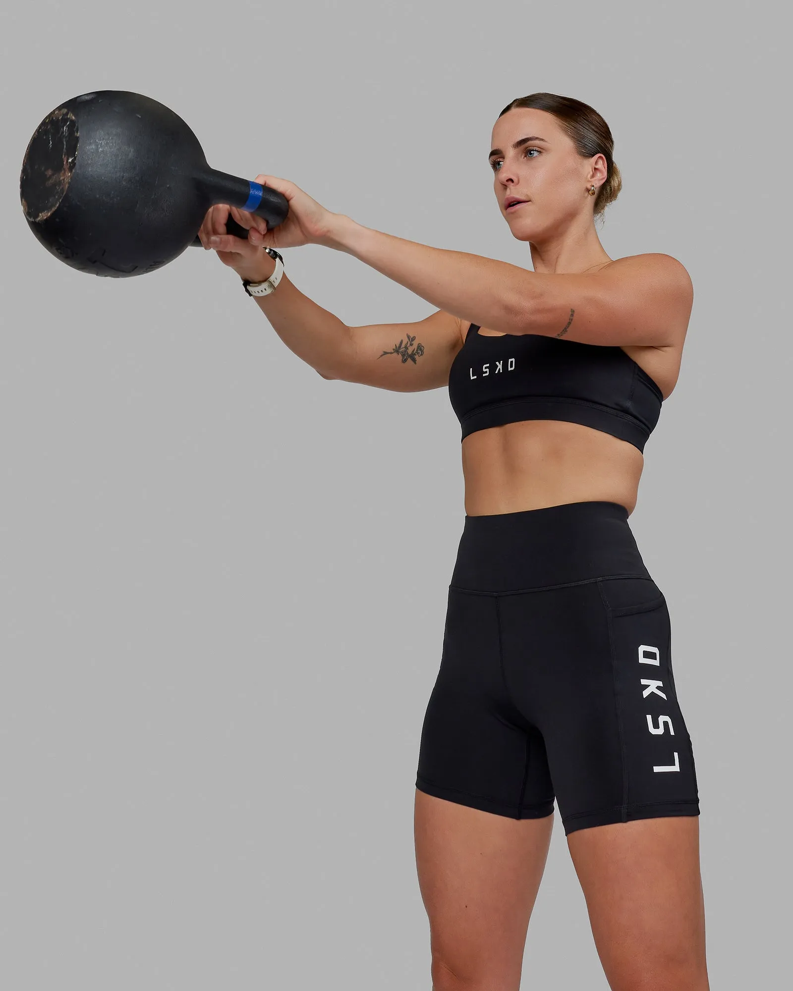 Rep Mid Short Tight - Black-White