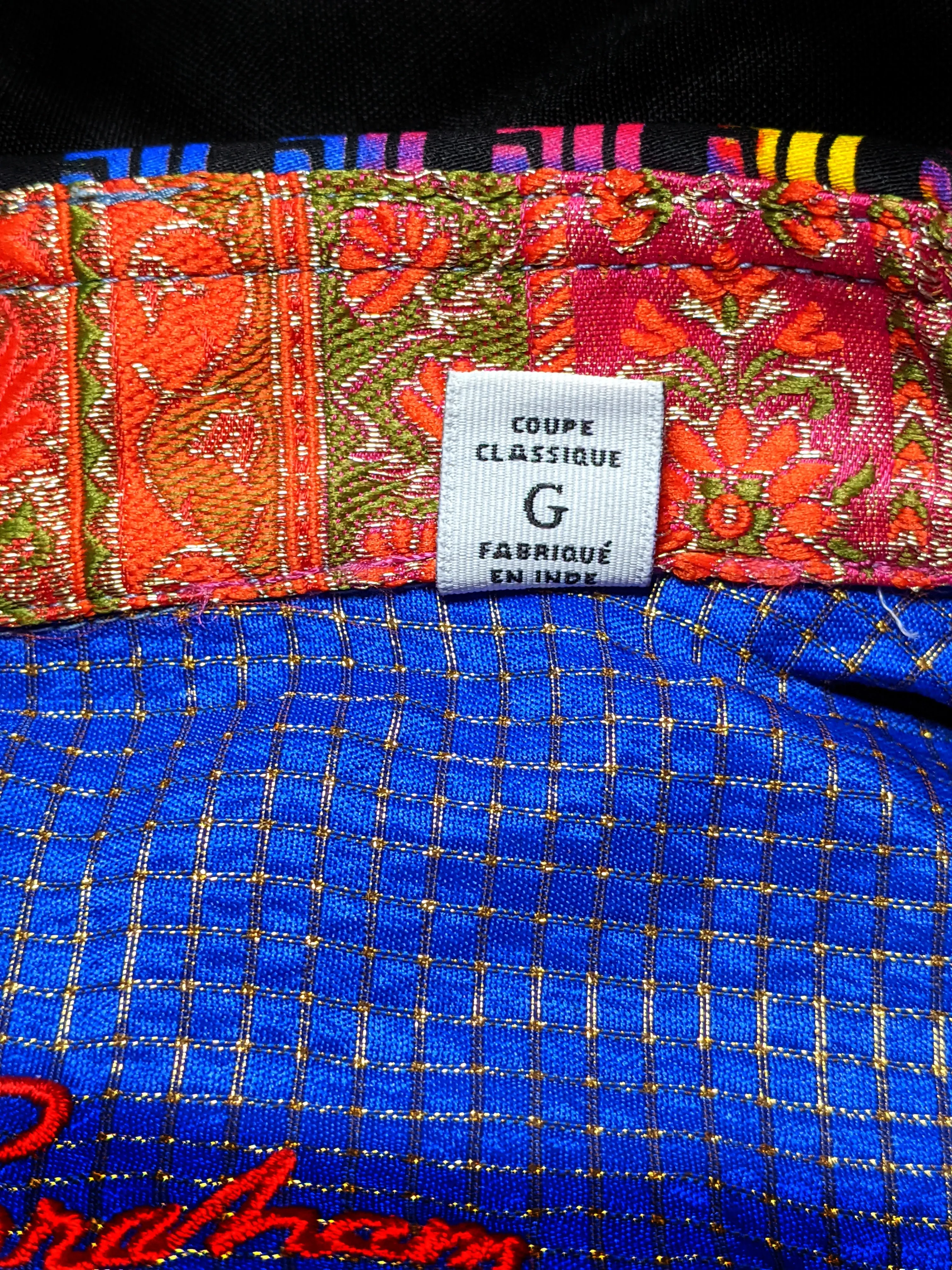 Robert Graham Hot Shot Embroidered Shirt Size Medium