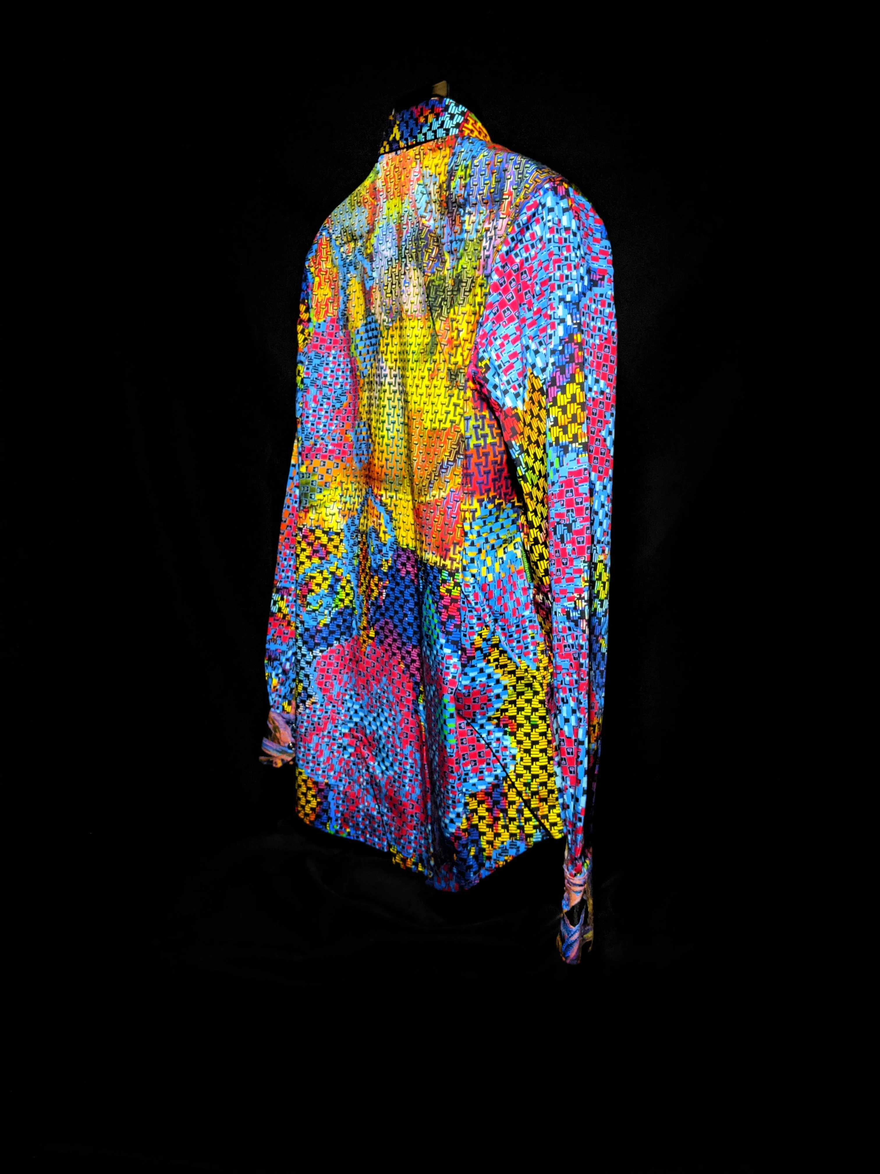 Robert Graham Hot Shot Embroidered Shirt Size Medium